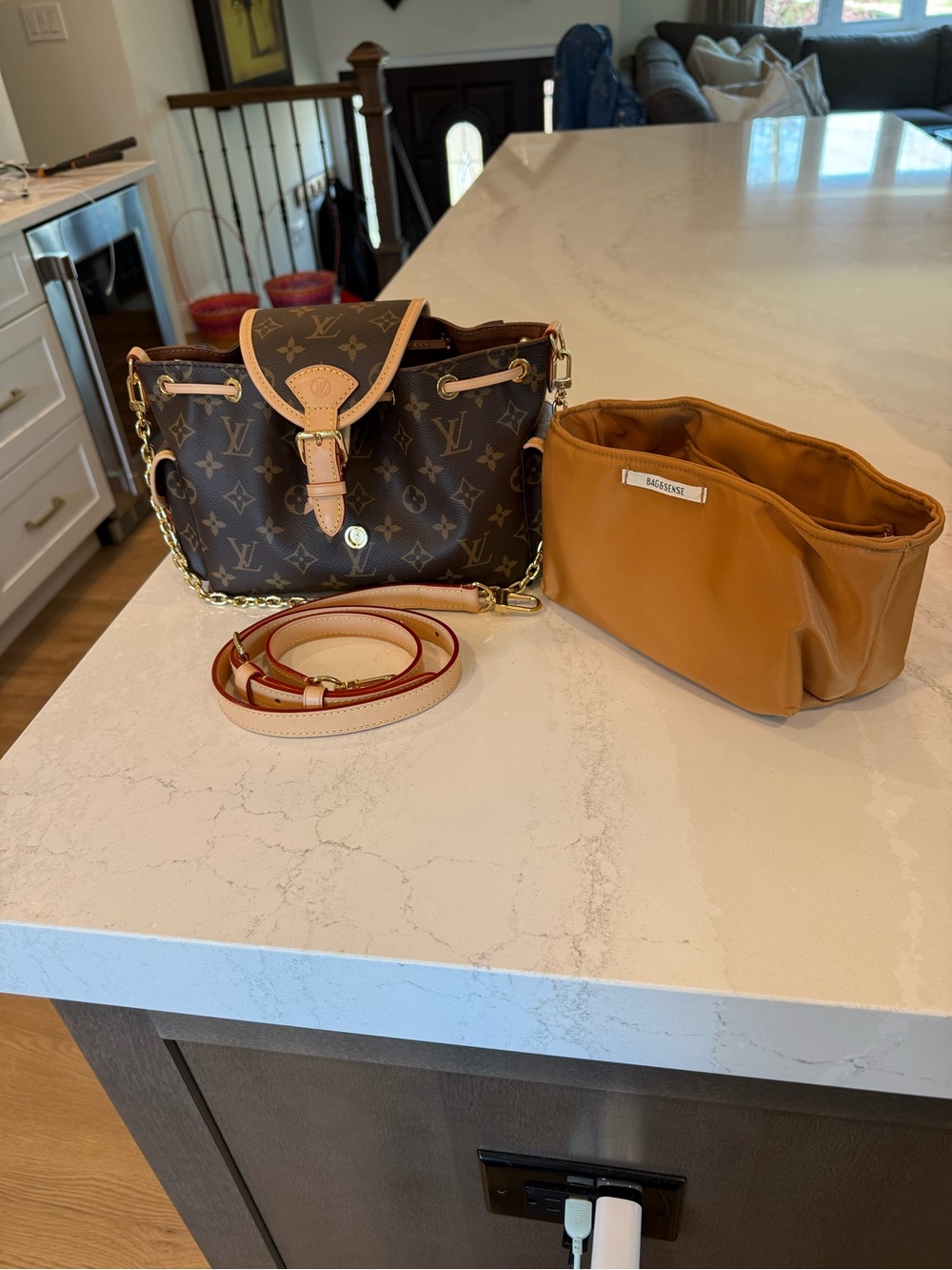 Louis Vuitton Brown Monogram Drawstring Crossbody with Tan Trim - Picture 9 of 15